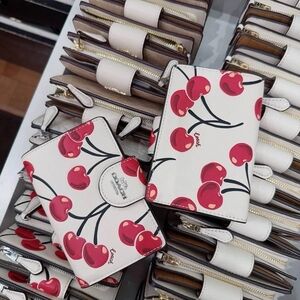 COACH CZ762 Women’s Medium Corner Zip Wallet With Cherry 🍒 Print Smooth Leather